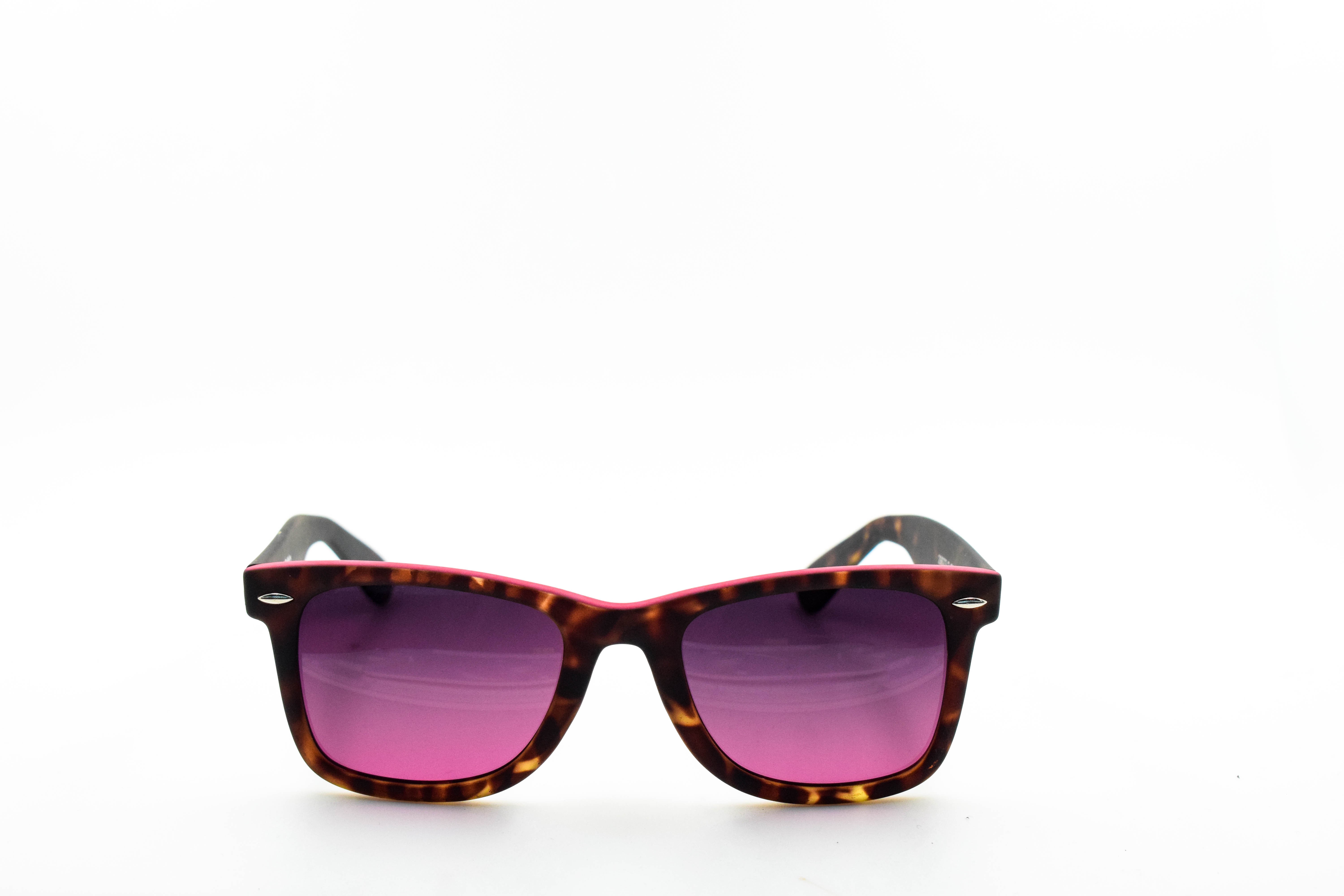 29073-2 C31 -Gradient Cherry