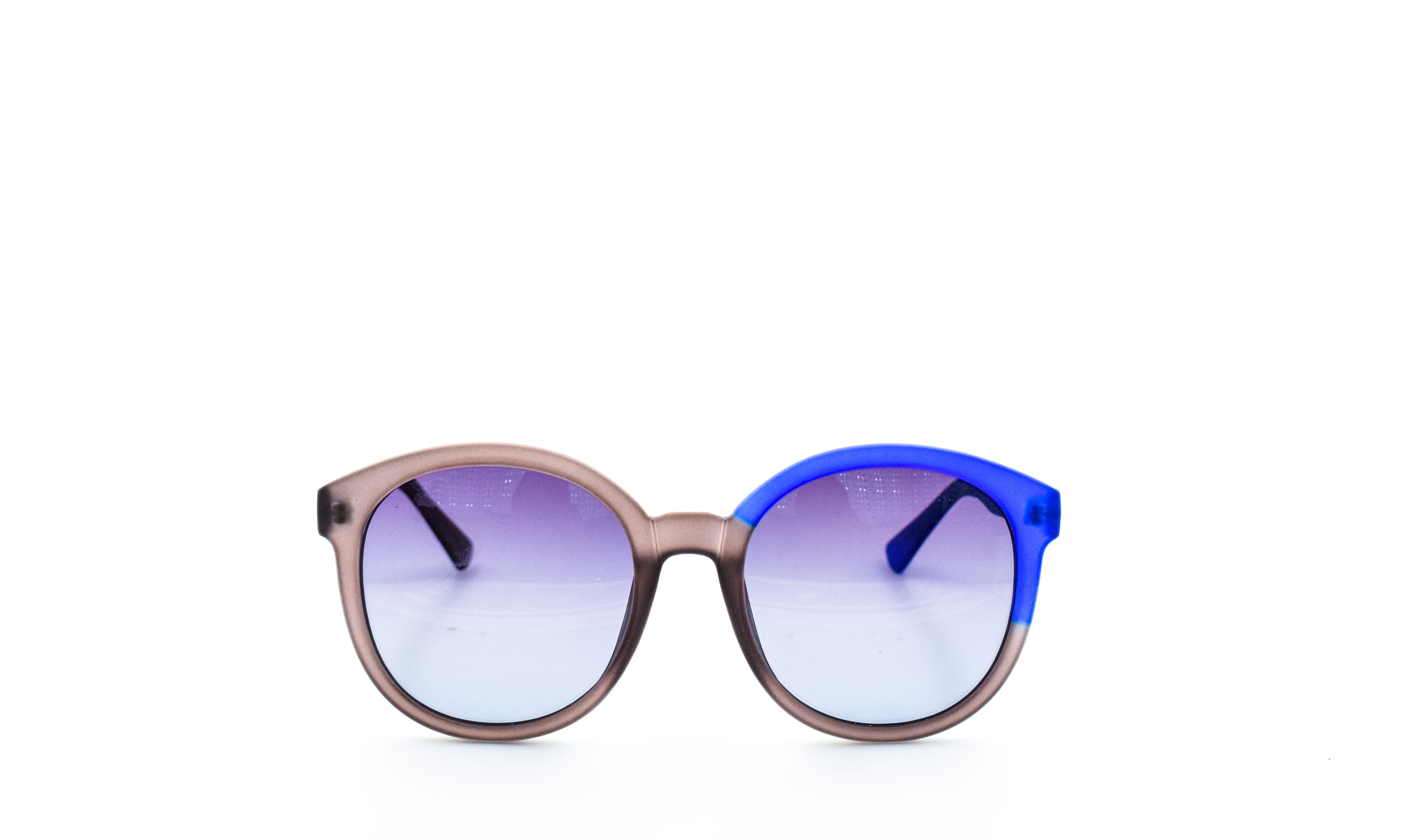 36012 C33 -Gradient Smoke