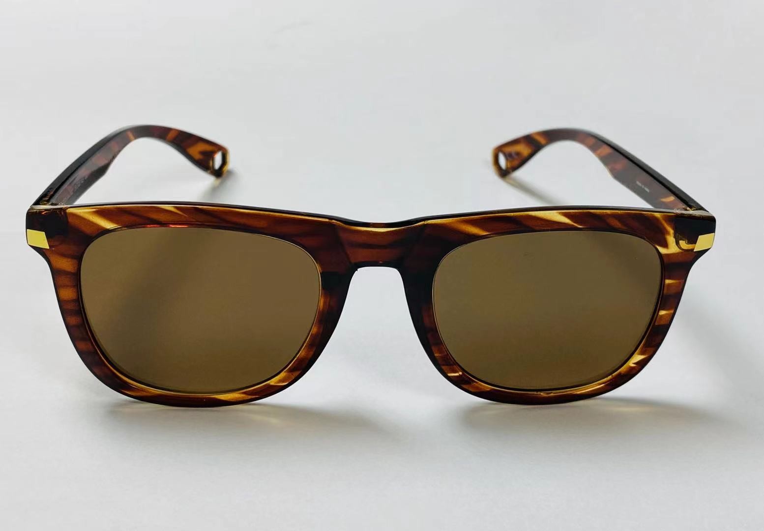 2020432 BROWN