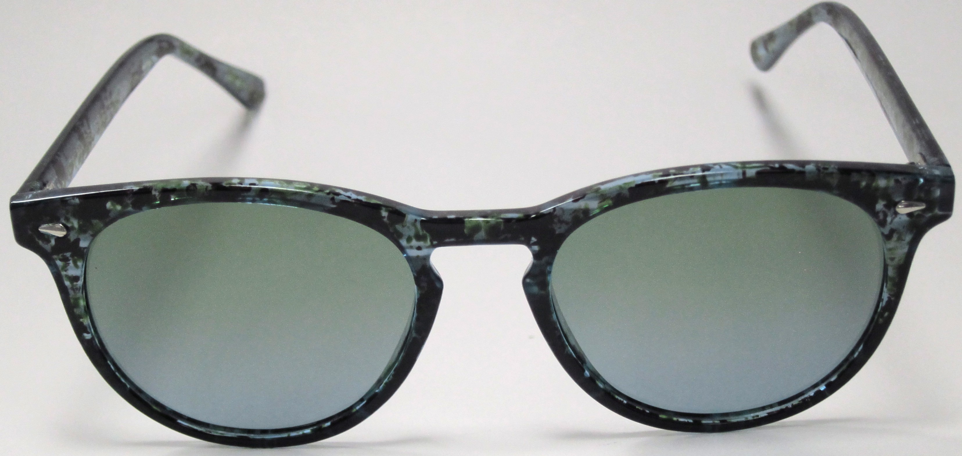 35029-2 C6 -Gradient Green