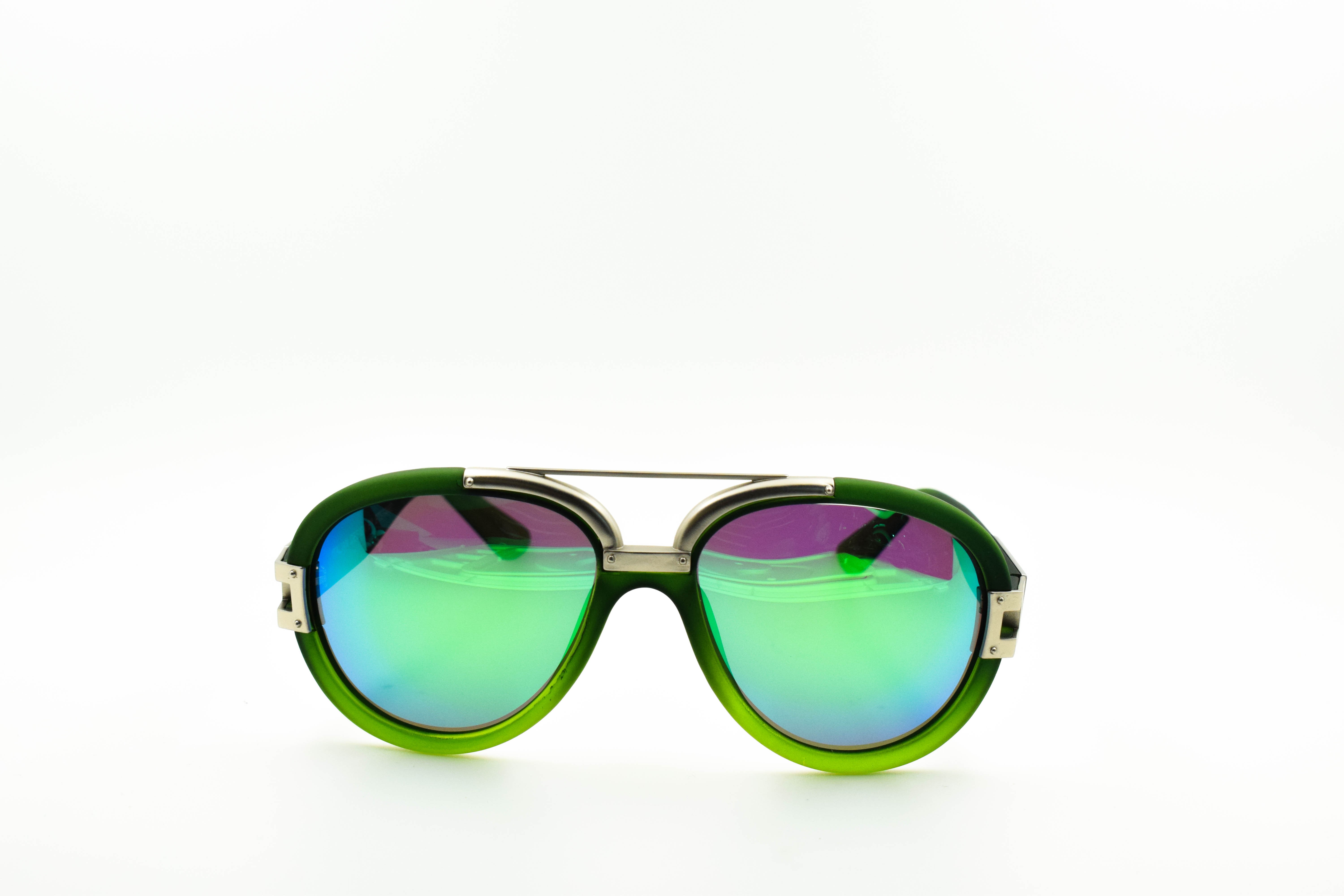 37026 C4 -Green Revo