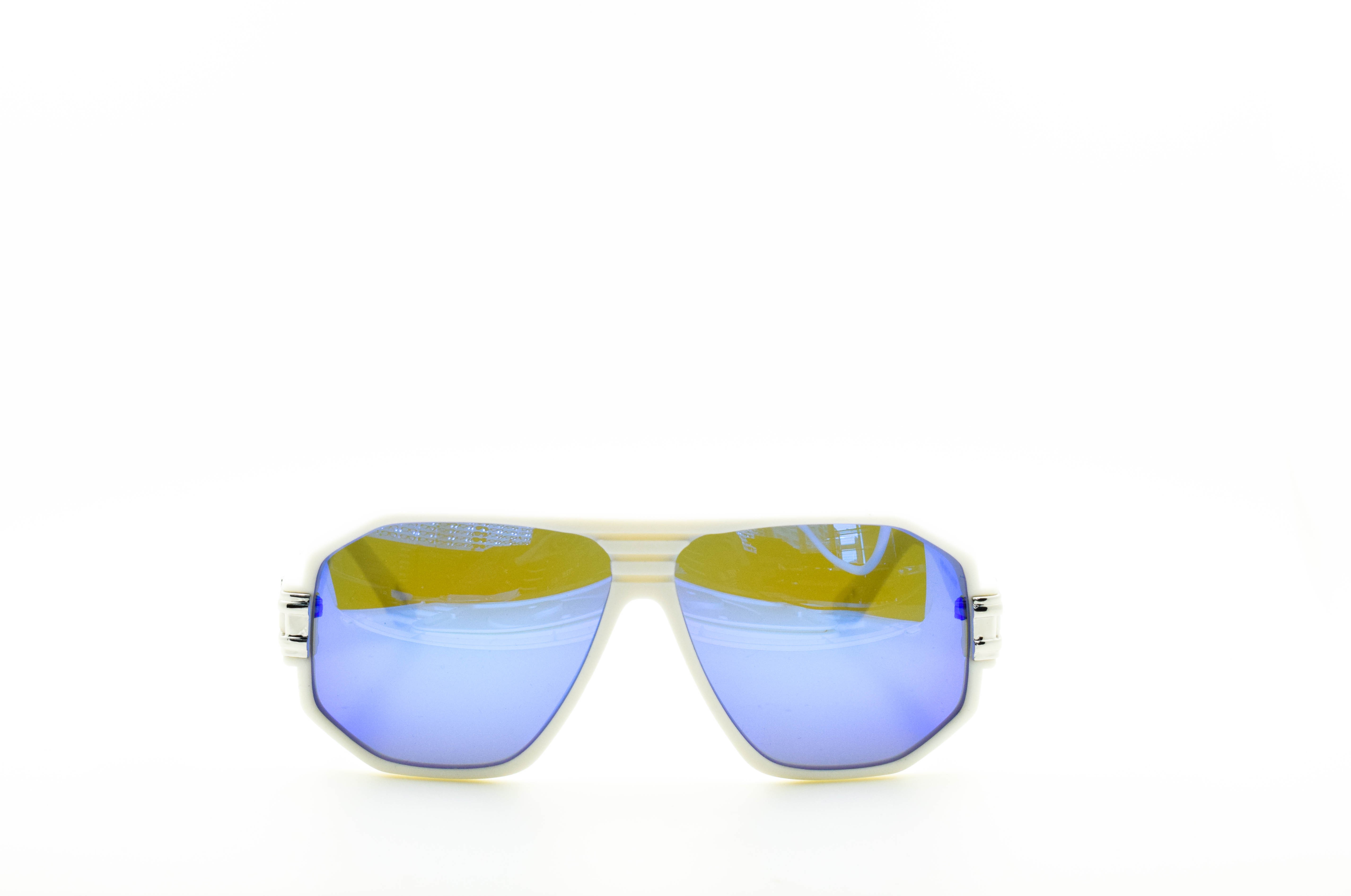 37030 C1B -Blue Revo