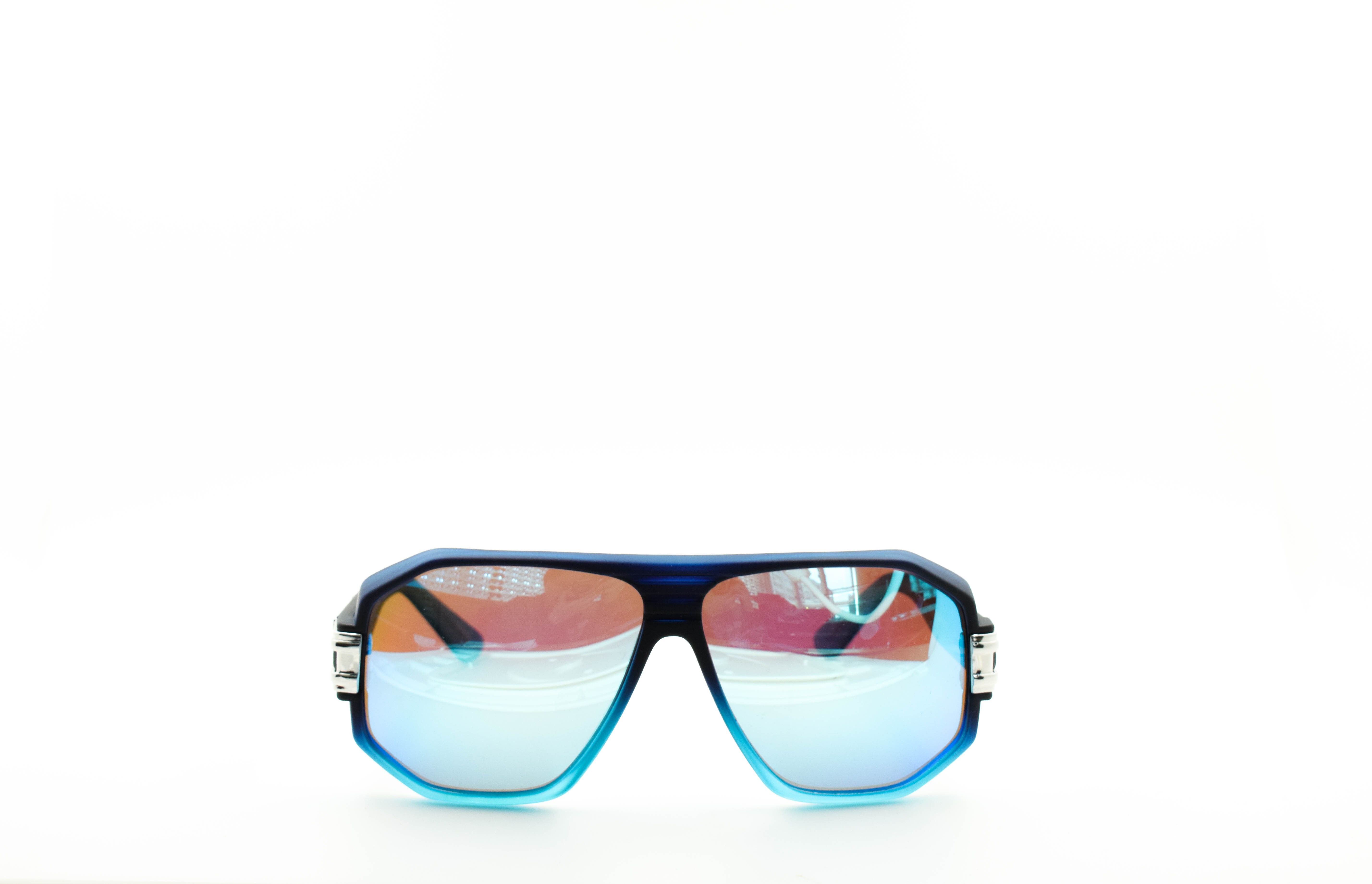 37030 C3 IB -Ice Blue Revo
